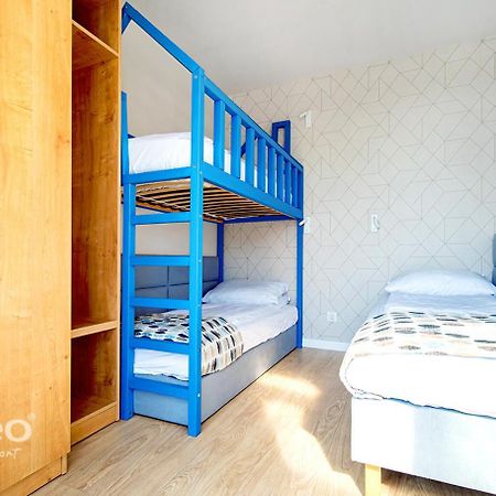 Soleo Family Resort - Domki 3 Min Od Morza - 3 Baseny, 4 Jacuzzi, Sauna, Animacje, Malpi Gaj, 3 Sale Zabaw, 4 Place Zabaw, 2 Restauracje Ревал Екстериор снимка