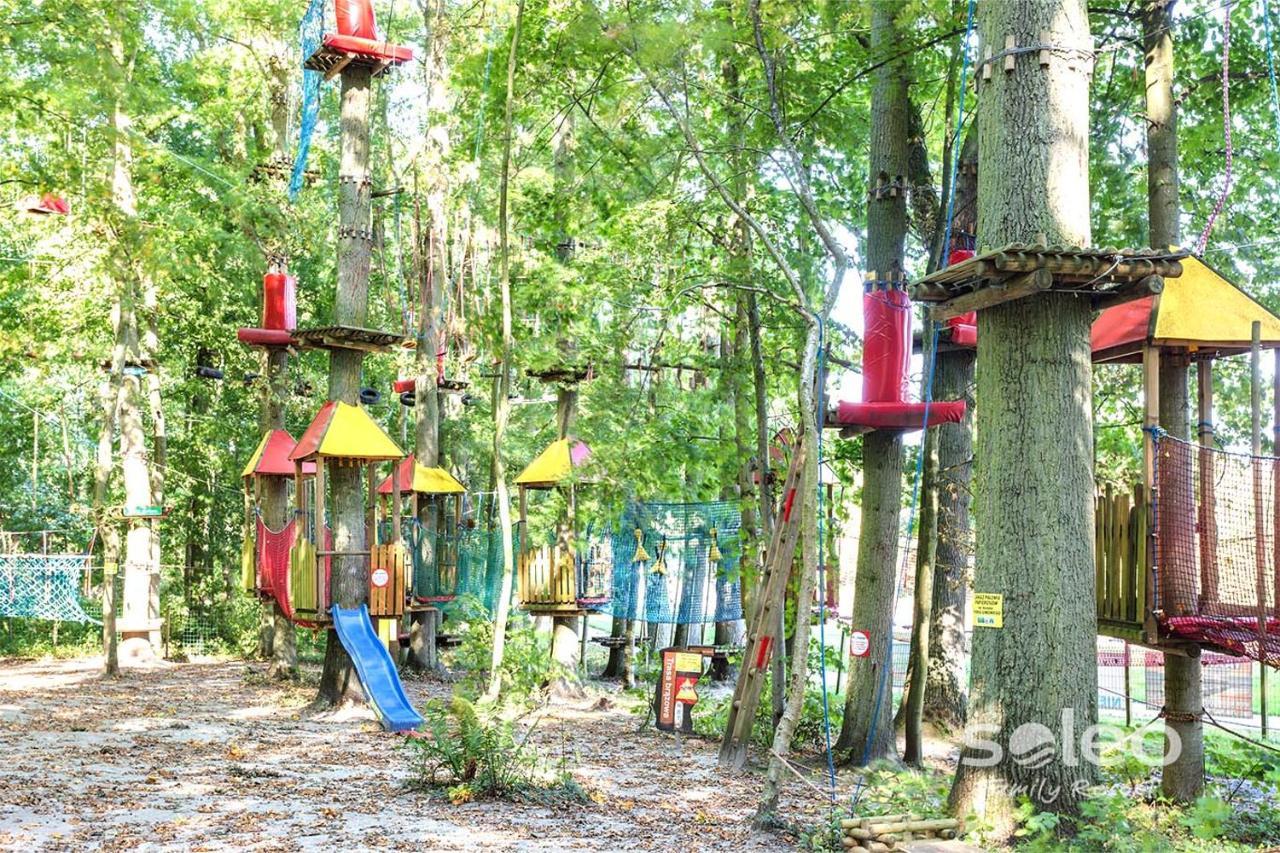 Soleo Family Resort - Domki 3 Min Od Morza - 3 Baseny, 4 Jacuzzi, Sauna, Animacje, Malpi Gaj, 3 Sale Zabaw, 4 Place Zabaw, 2 Restauracje Ревал Екстериор снимка