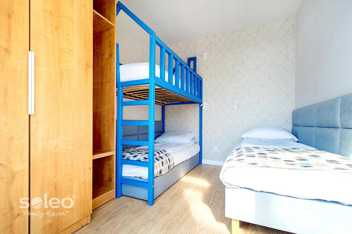 Soleo Family Resort - Domki 3 Min Od Morza - 3 Baseny, 4 Jacuzzi, Sauna, Animacje, Malpi Gaj, 3 Sale Zabaw, 4 Place Zabaw, 2 Restauracje Ревал Екстериор снимка